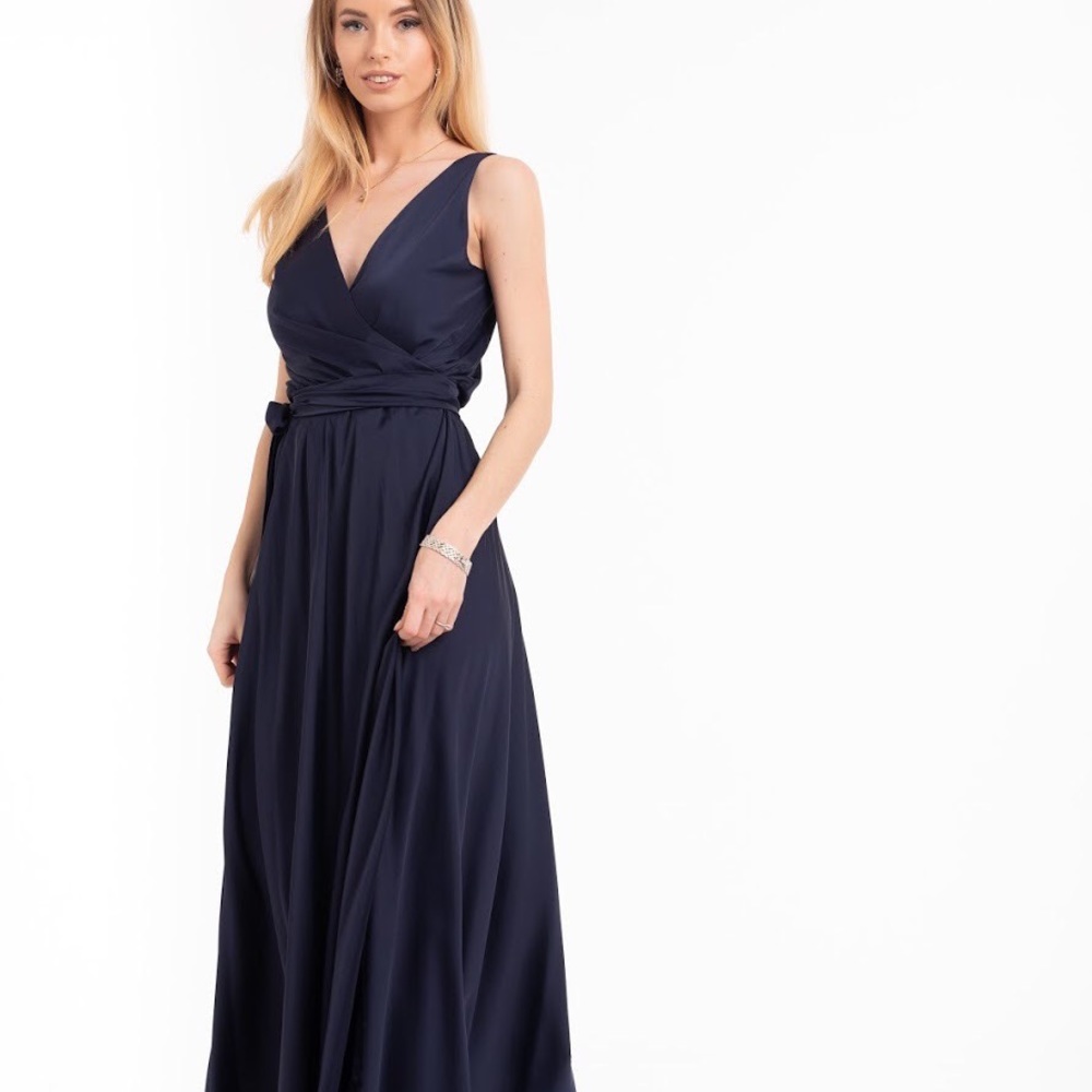 ❗️NEW❗️Navy Blue Bridesmaid Sleeveless Wrap Dress